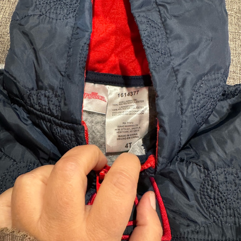 Spiderman light weight jacket - Picture 2 of 3